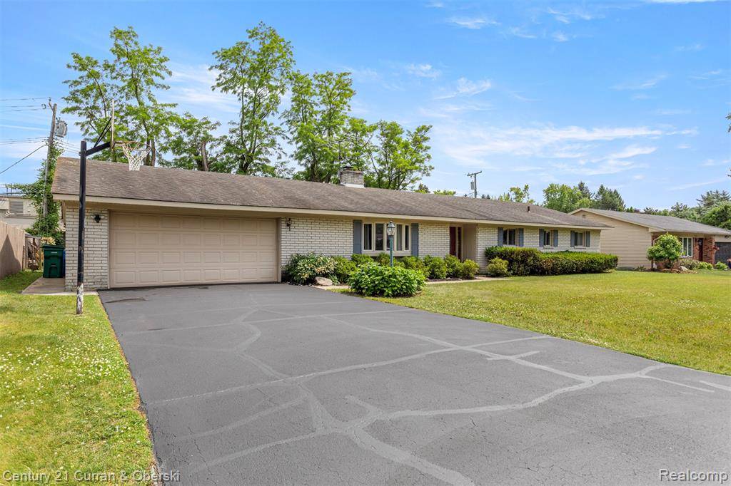 Commerce Twp, MI 48390,2138 Metzner Road