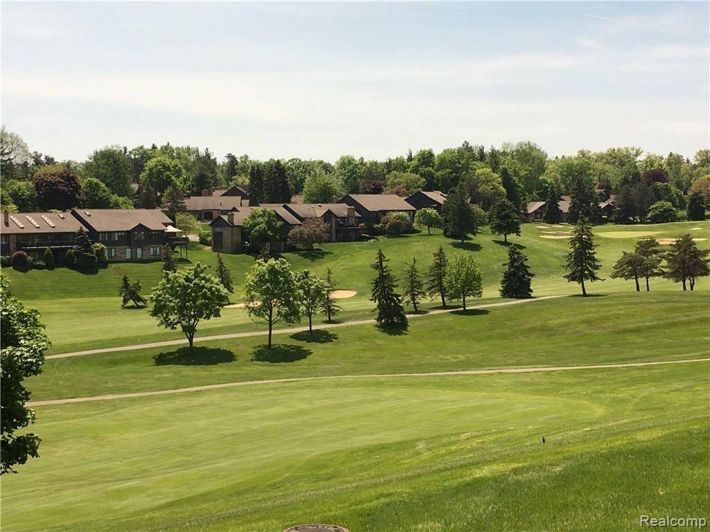 Bloomfield Hills, MI 48302,1829 GOLF RIDGE Drive