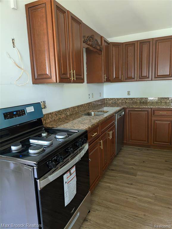 Harper Woods, MI 48225,21572 E 8 Mile Road