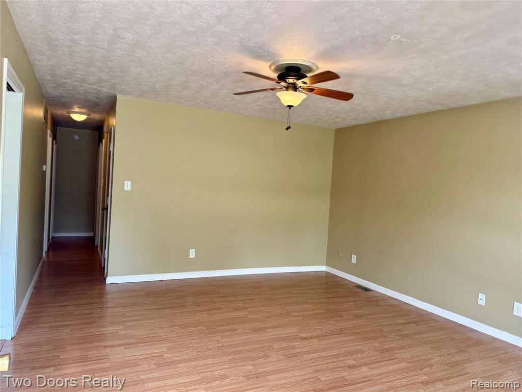 Madison Heights, MI 48071,1353 Moulin Avenue