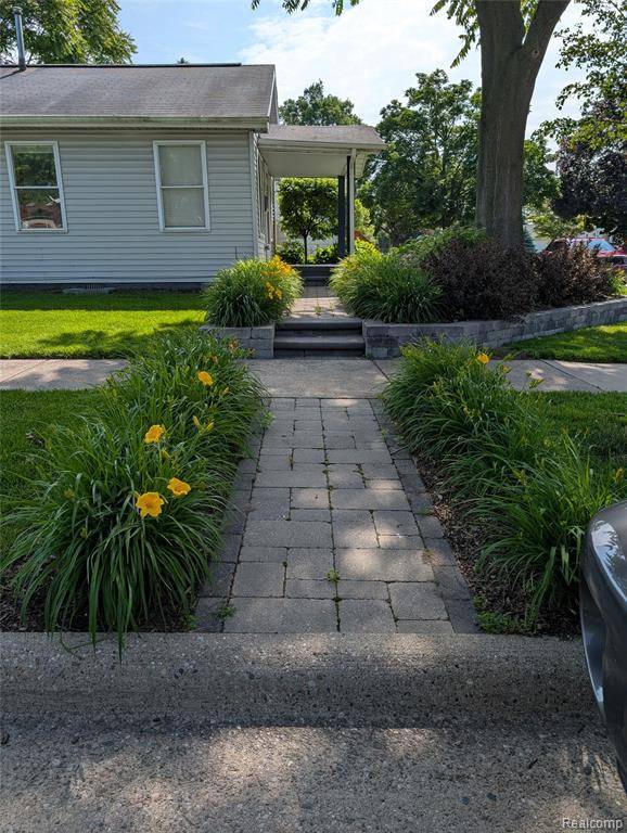 Hazel Park, MI 48030,174 W Brickley Avenue