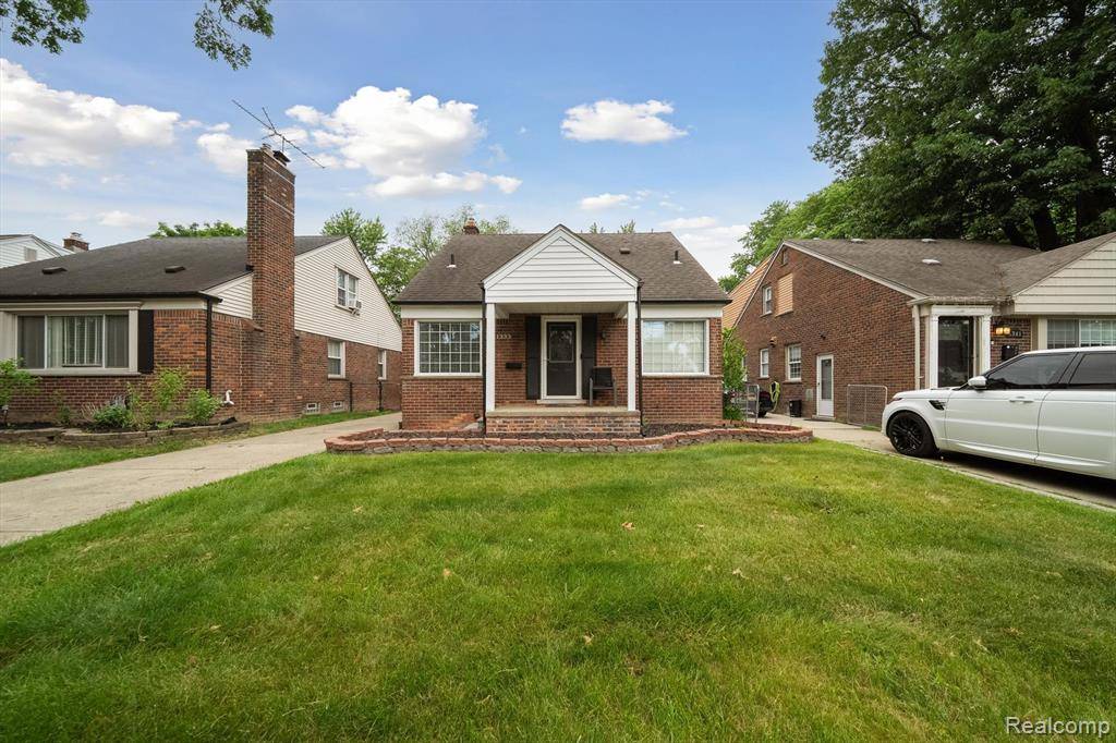 Dearborn, MI 48128,1333 N Franklin Street