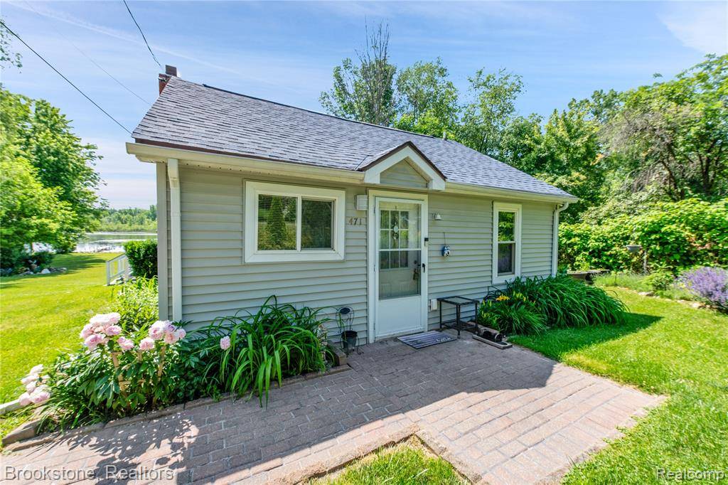 Columbiaville, MI 48421,471 Lou Alice Drive
