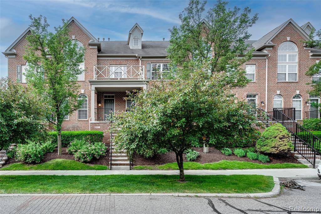 Northville, MI 48168,39429 SPRINGWATER Drive