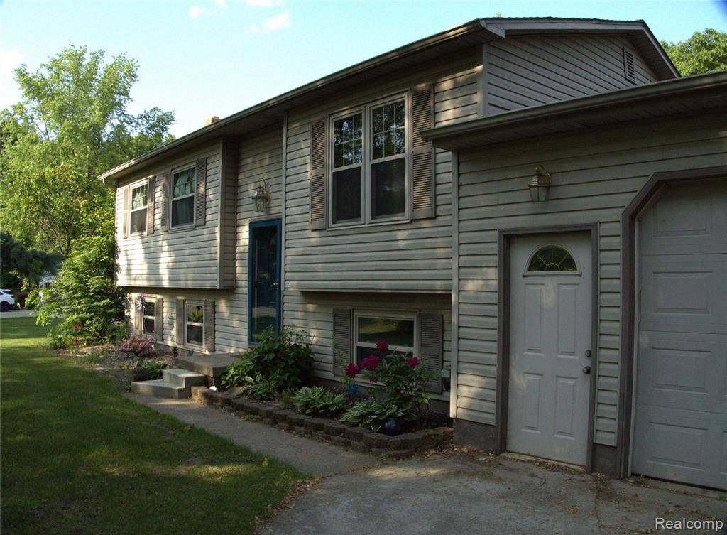 Lapeer, MI 48446,2234 Landmark Drive