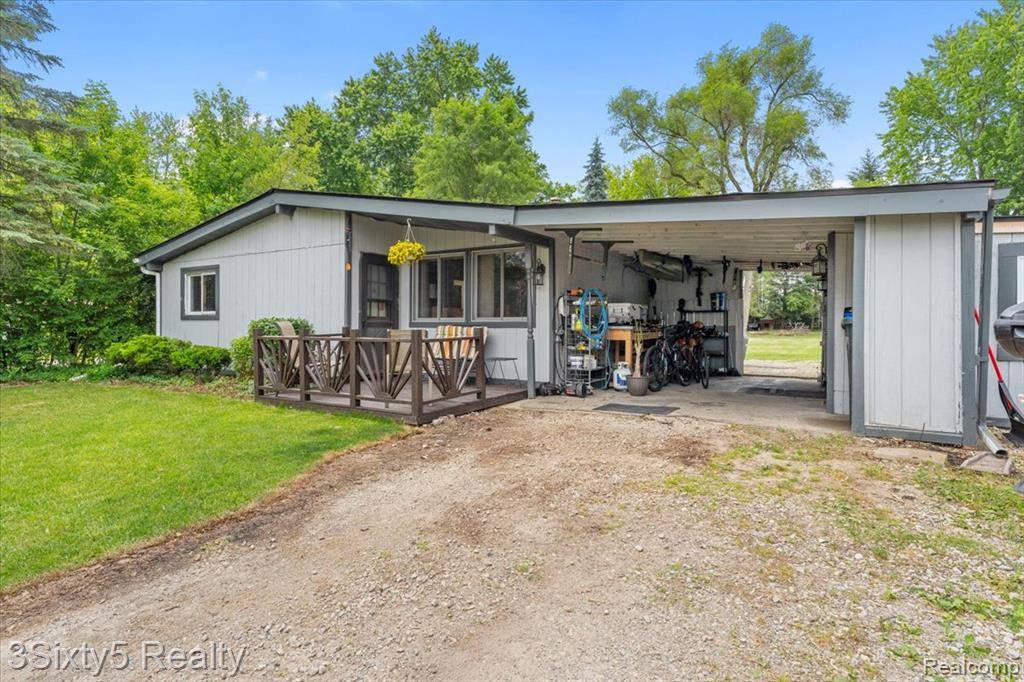 Walled Lake, MI 48390,234 Spring Park