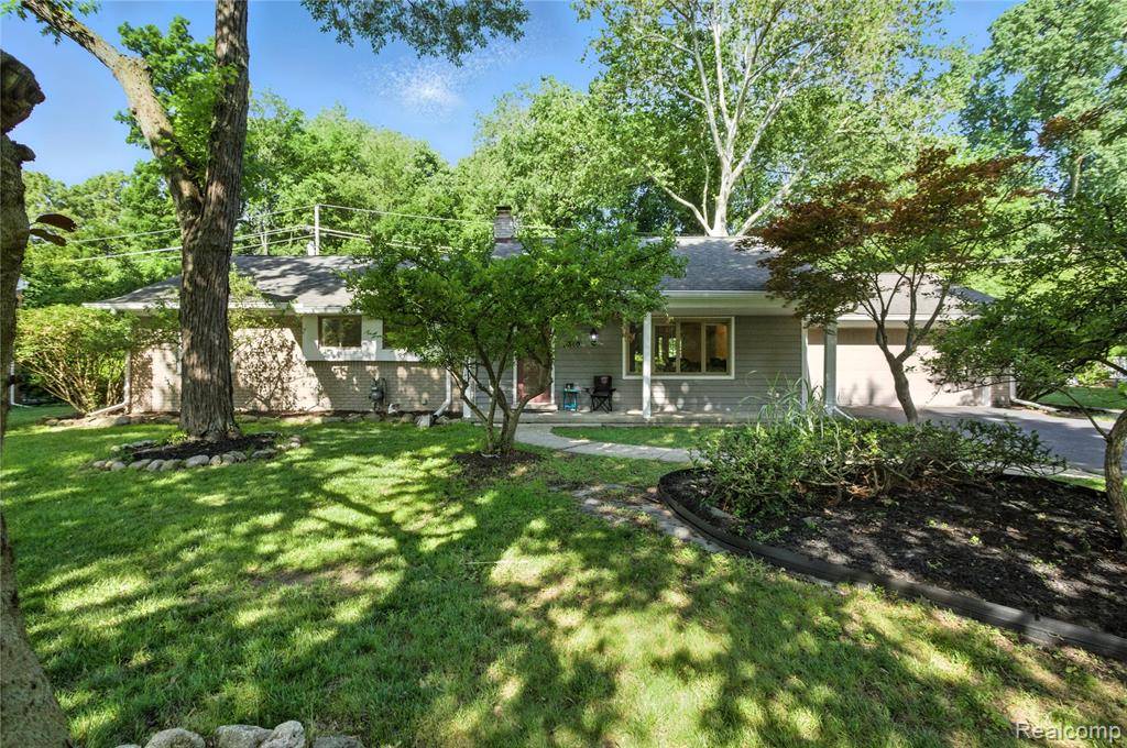 Bloomfield Hills, MI 48302,5340 Van Ness Drive
