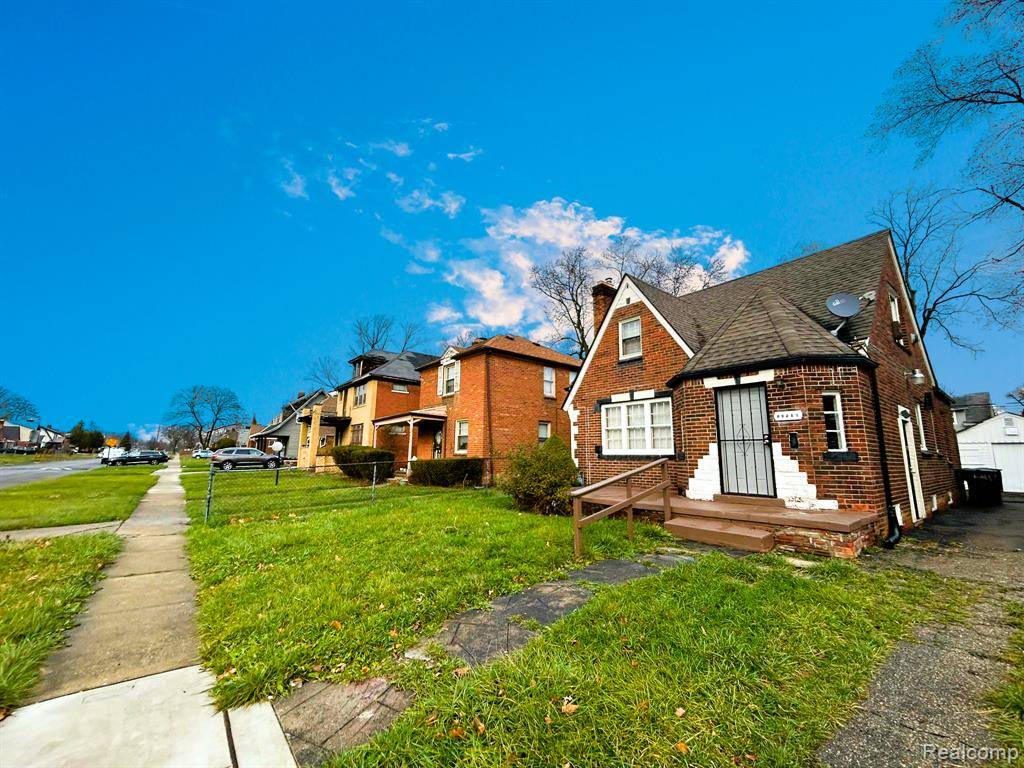 Detroit, MI 48227,14820 MARK TWAIN Street