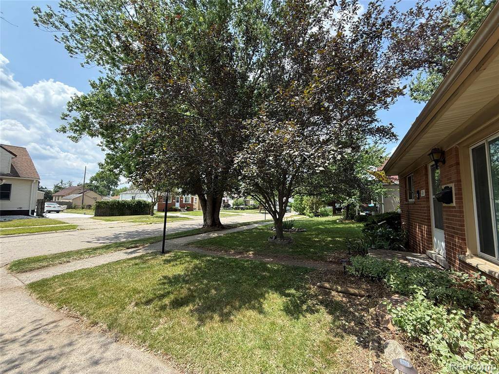 Madison Heights, MI 48071,400 W Hudson Avenue