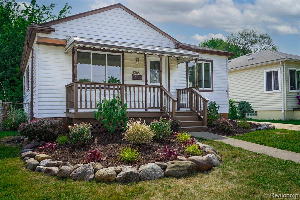 Eastpointe, MI 48021,23082 Tuscany Avenue