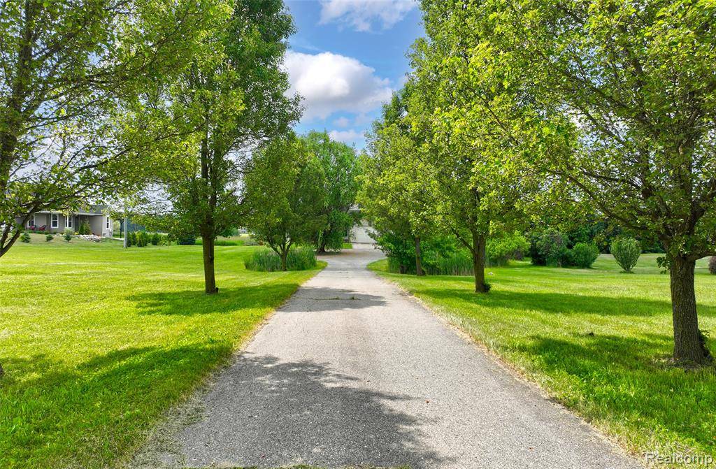 Ortonville, MI 48462,2102 Oakwood Road