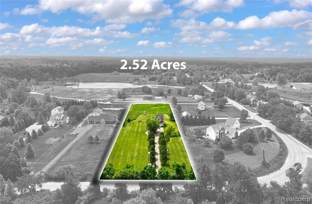 Ortonville, MI 48462,2102 Oakwood Road