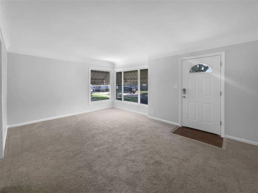 Saint Clair Shores, MI 48081,22459 Daniels Street