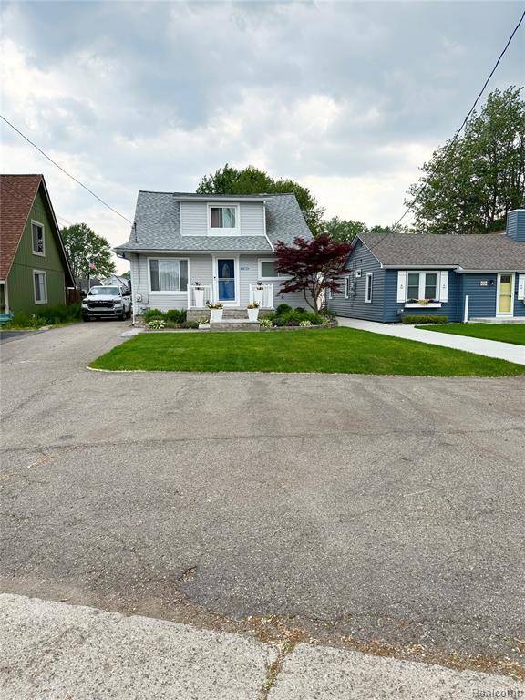 Harrison Township, MI,37805 Maplehill Street