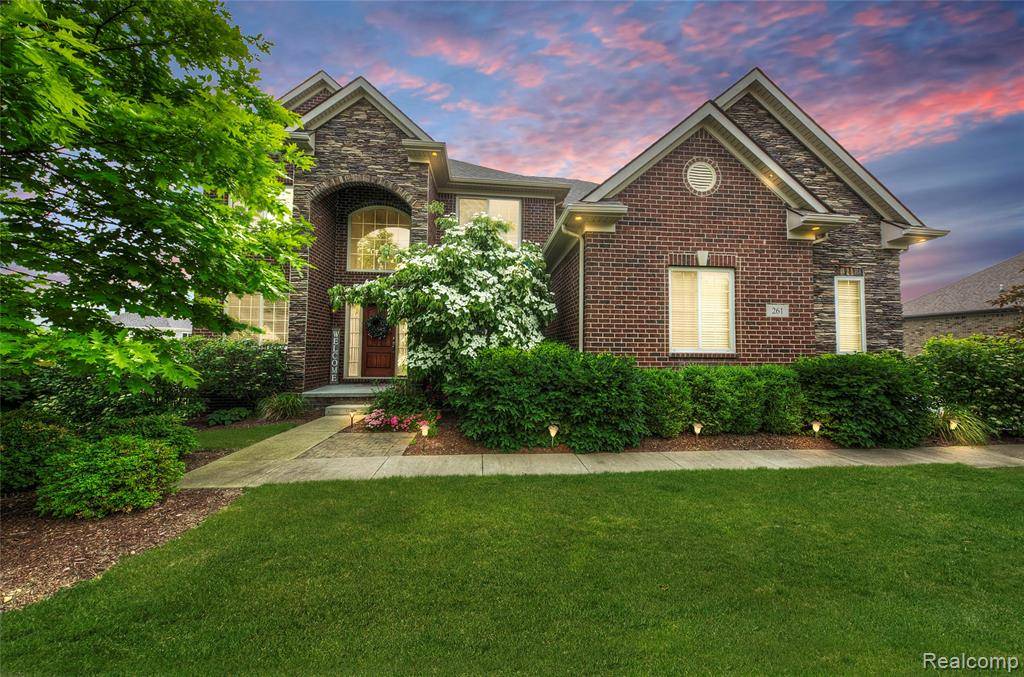 Oxford, MI 48371,261 Willow Lake Drive