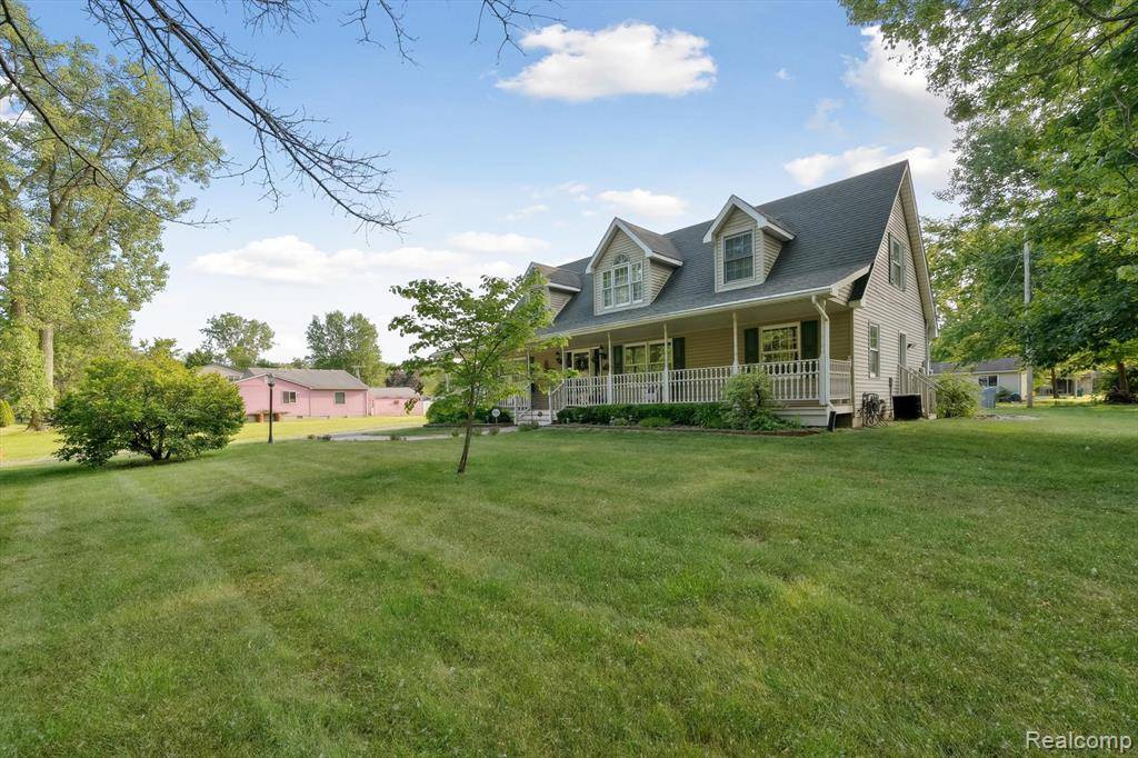 Romulus, MI 48174,16060 Farnum Street