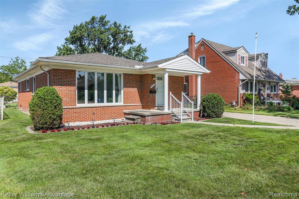 Dearborn Heights, MI 48127,6951 Rosemary Street