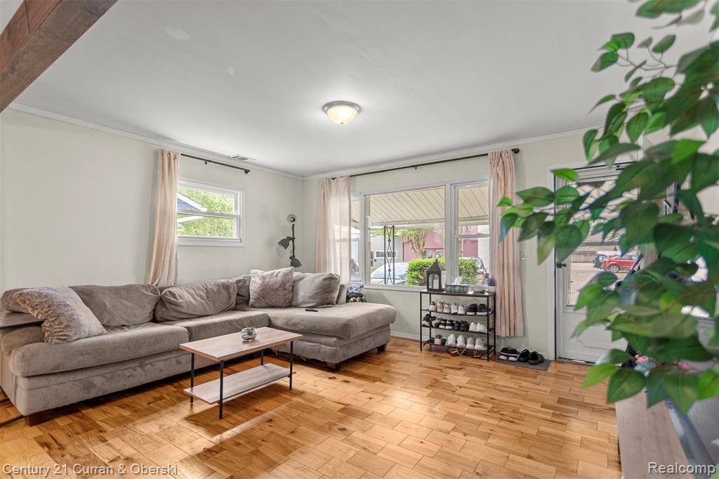 Madison Heights, MI 48071,436 W Lincoln Avenue