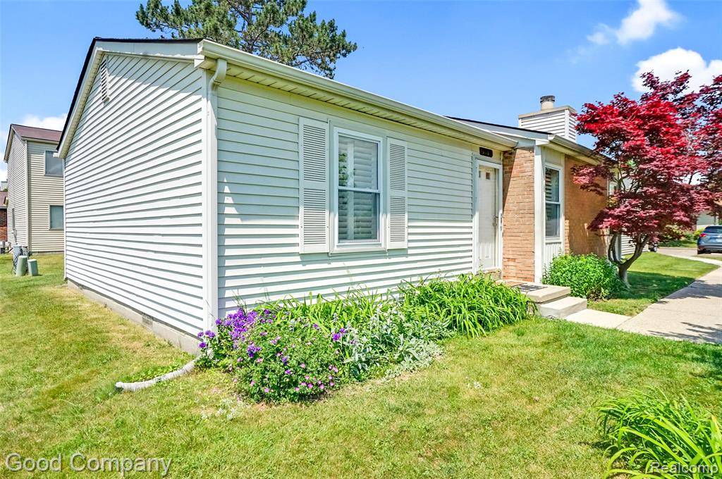 Troy, MI 48083,2826 Roundtree Drive