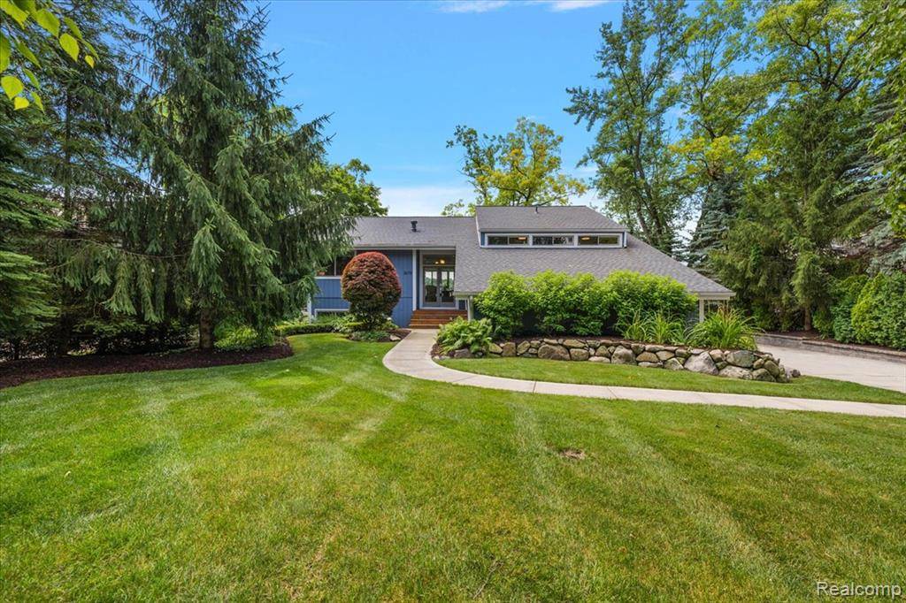 West Bloomfield, MI 48324,3678 Elder S Road