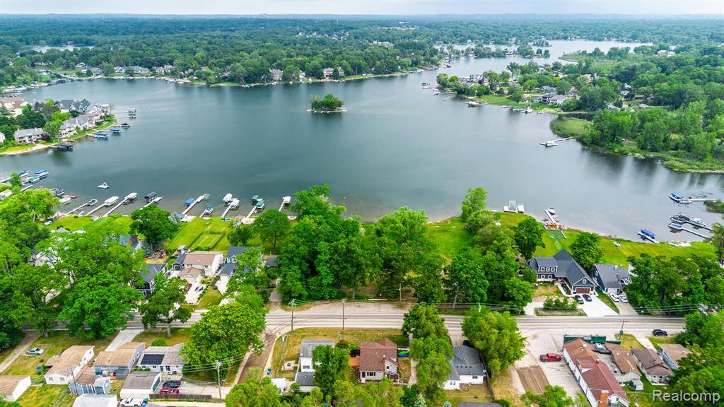 Commerce Twp, MI 48390,1311 W Oakley Park Road