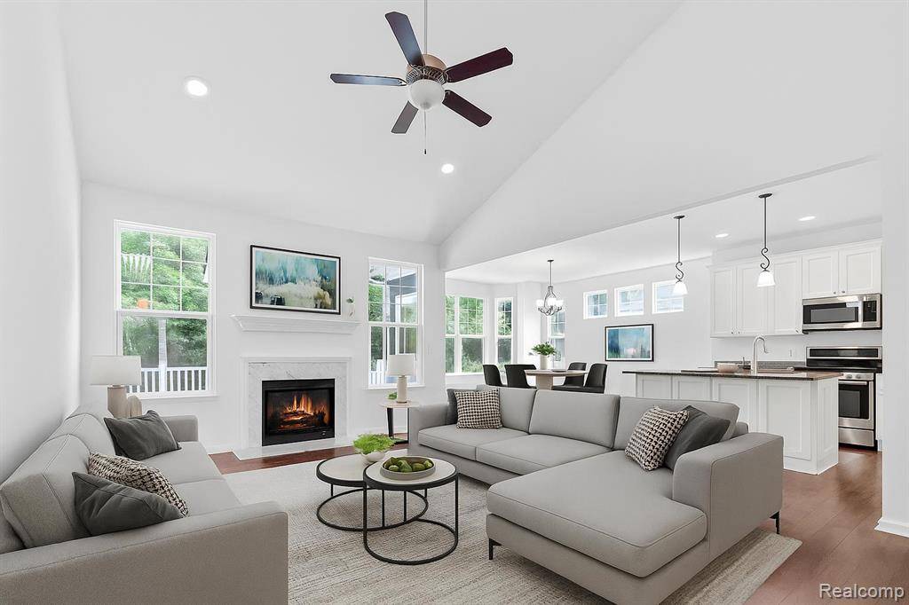 Canton, MI 48188,48884 Garden Lane