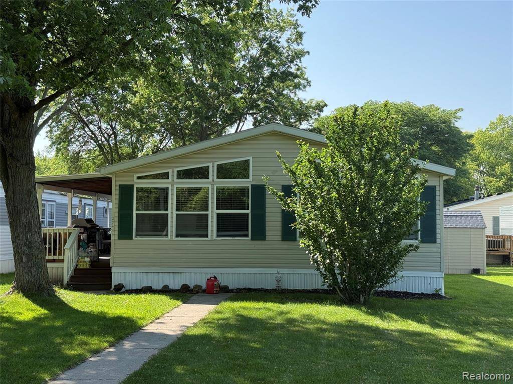 Romulus, MI 48174,27444 Bordeau Drive