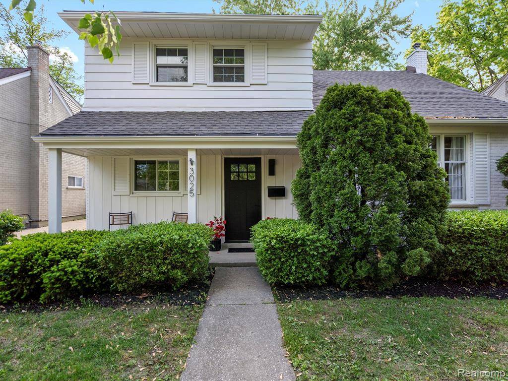Royal Oak, MI 48073,3025 CLAWSON Avenue