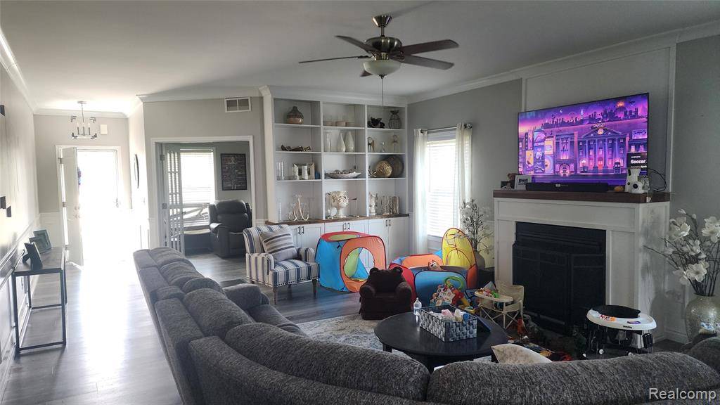 Grand Blanc, MI 48439,2315 Willow Lane