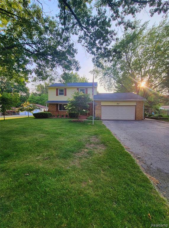Holly, MI 48442,801 Holly Bush Drive