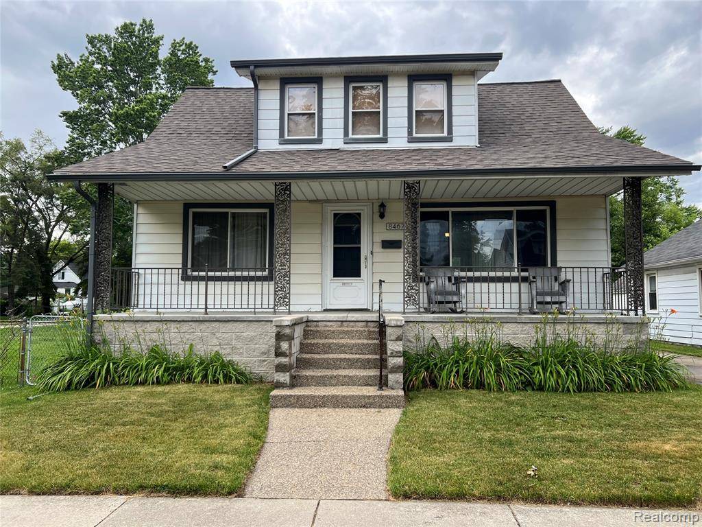 Center Line, MI 48015,8467 Central Street