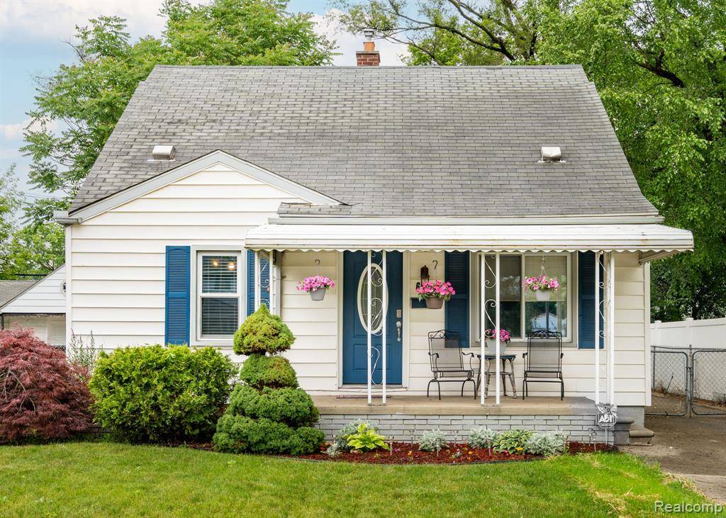 Royal Oak, MI 48073,625 Whitcomb Avenue
