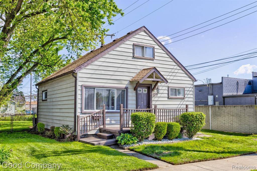Madison Heights, MI 48071,30 W KALAMA Avenue