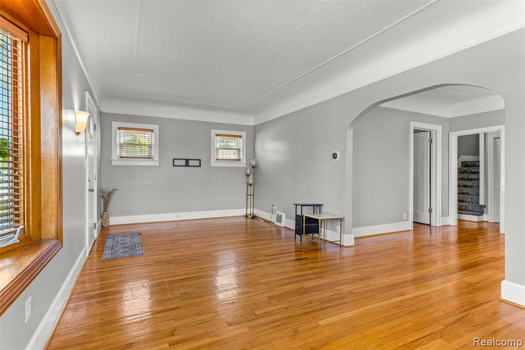 Dearborn, MI 48124,23901 Lloyd Court