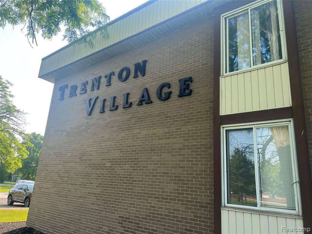 Riverview, MI 48183,3901 Fort Street