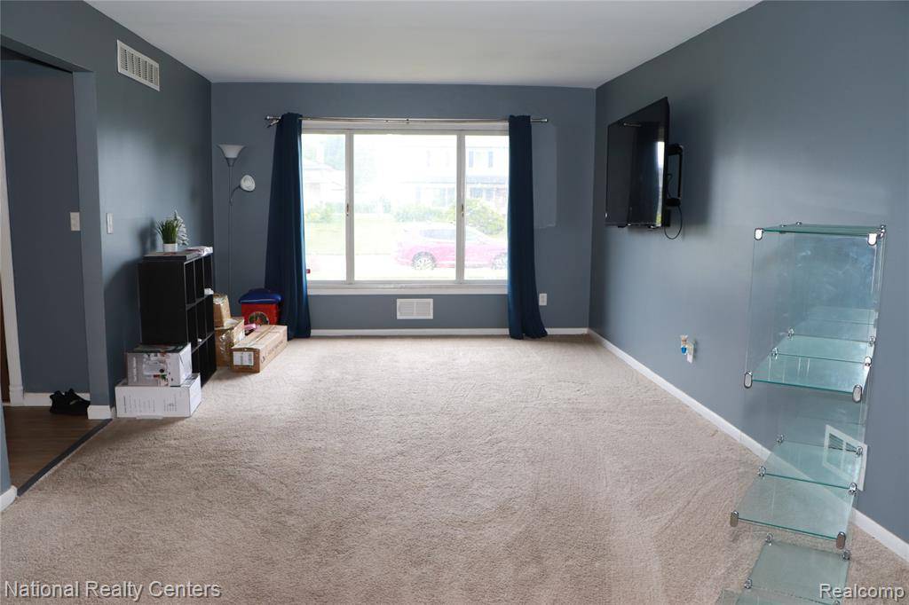 Southfield, MI 48075,23844 Merrill Avenue