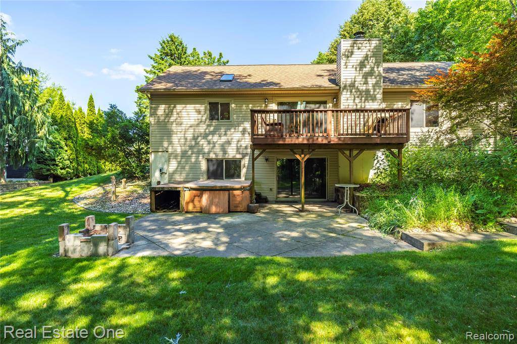 Clarkston, MI 48348,9611 Klais Road