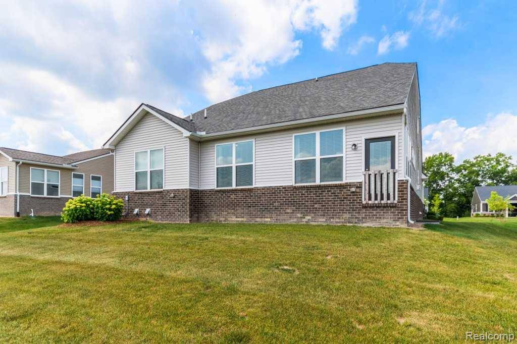 Ypsilanti, MI 48197,3366 Roslyn Drive