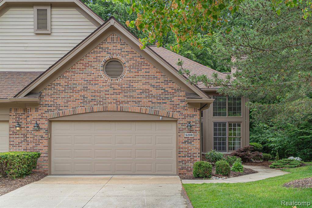 Dearborn, MI 48126,5200 Royal Vale Lane