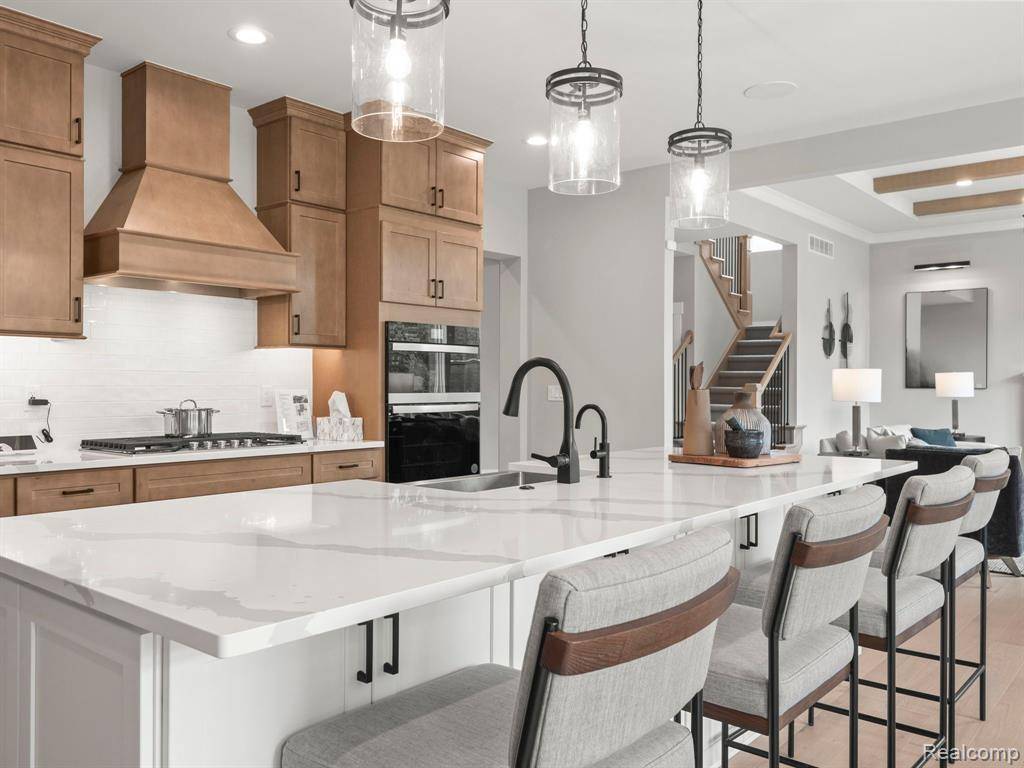 Ann Arbor, MI 48105,4481 FARM VIEW Drive