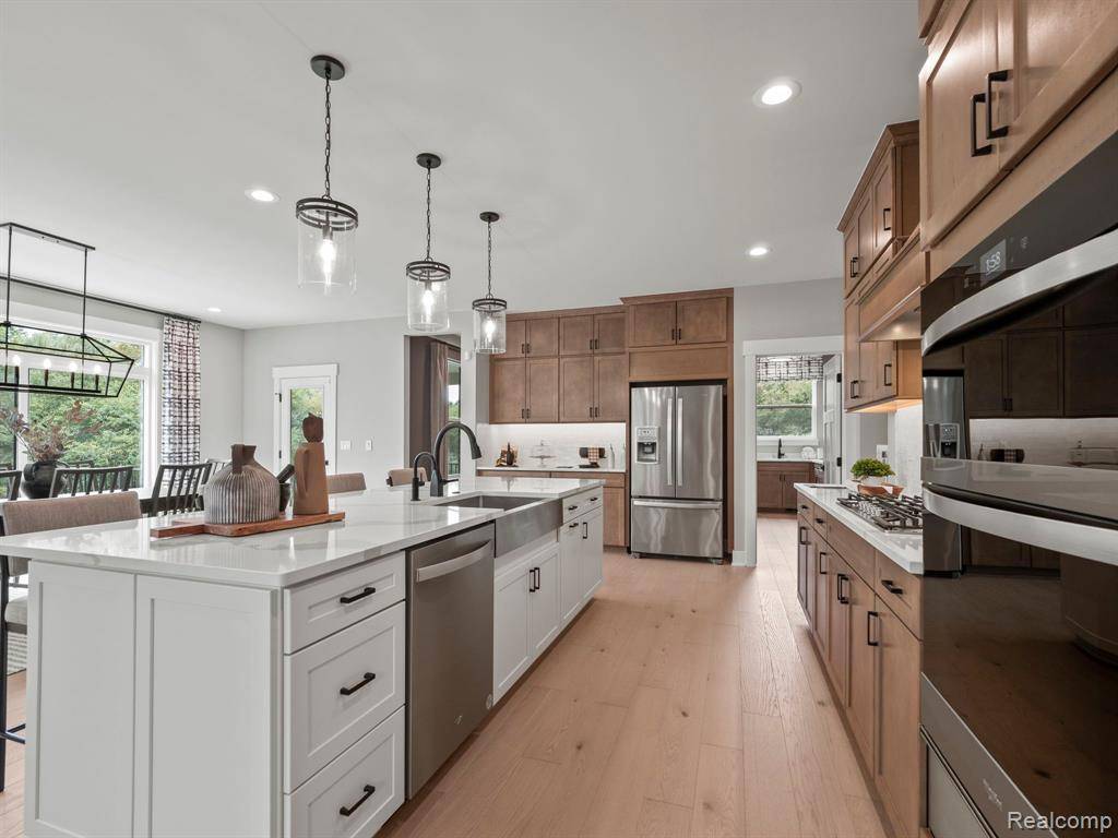 Ann Arbor, MI 48105,4481 FARM VIEW Drive