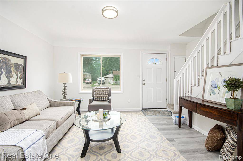 Allen Park, MI 48101,17252 Horger Avenue