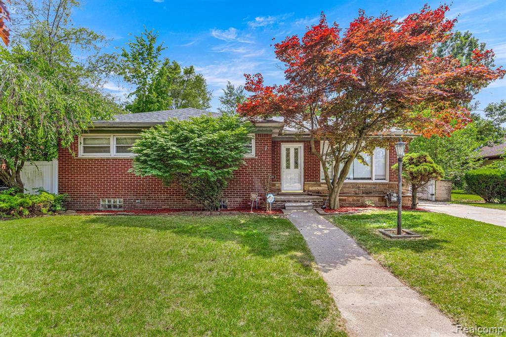 Redford, MI 48127,23621 Joy Road