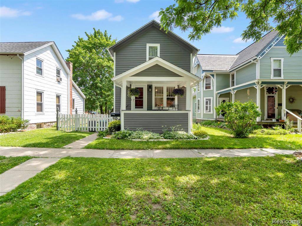 Lapeer, MI 48446,225 Law Street