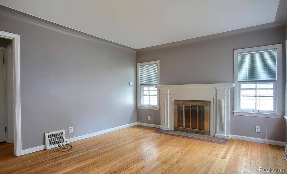 Ferndale, MI 48220,348 E MAPLEHURST Street
