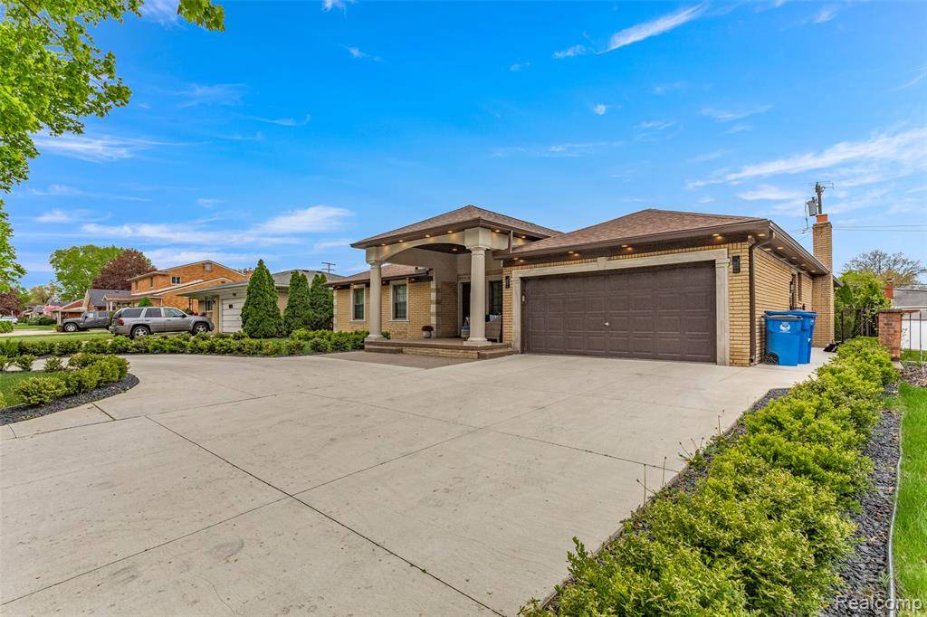 Dearborn Heights, MI 48127,2051 N Gulley Road