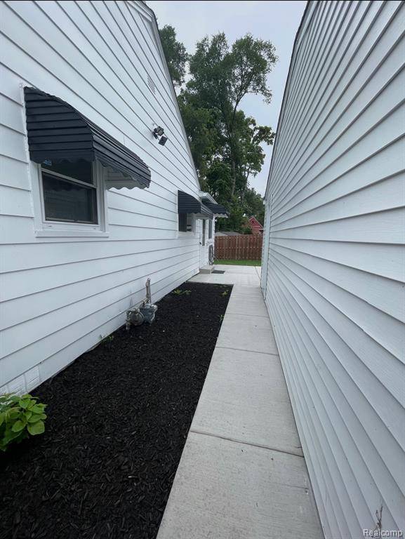 Dexter, MI 48197,303 W Ainsworth Street