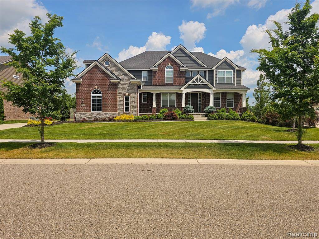 South Lyon, MI 48178,57558 Stoneleigh Drive