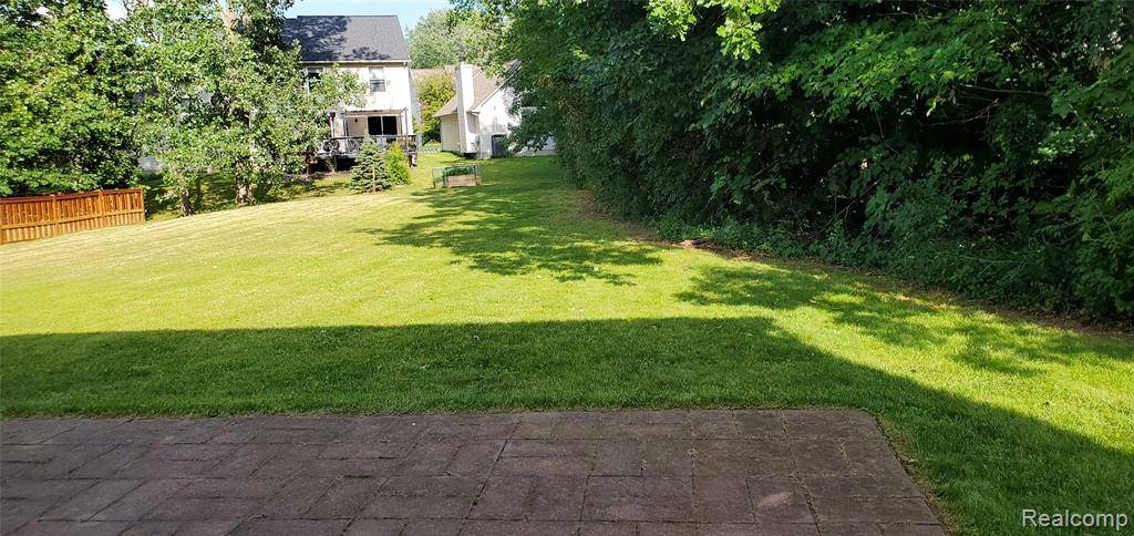 Ann Arbor, MI 48105,3172 Birchwood Court