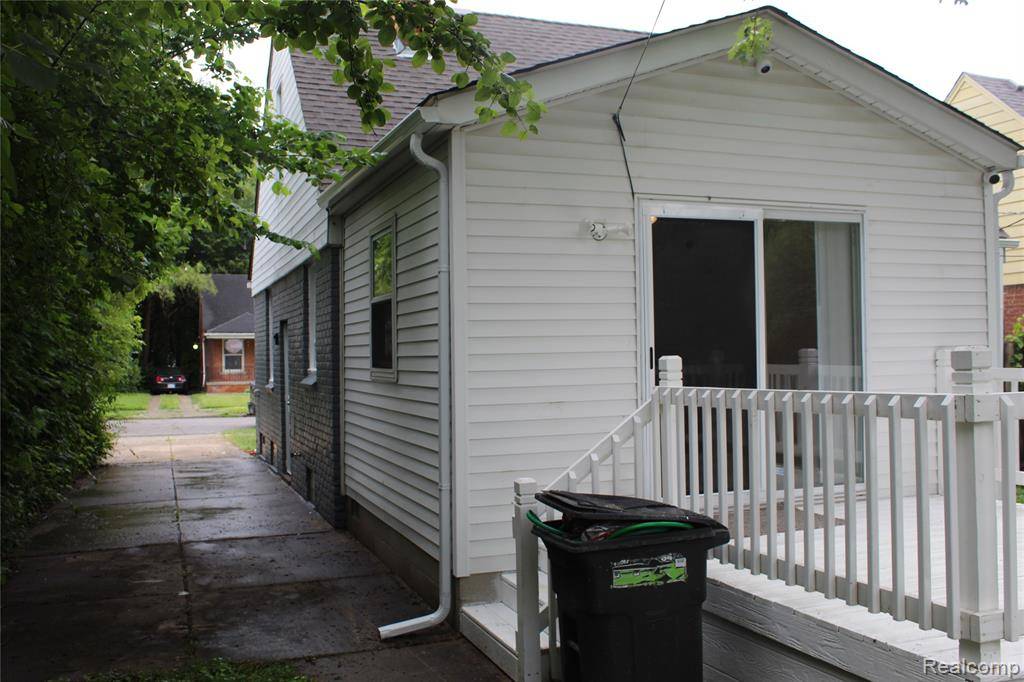 Detroit, MI 48235,20153 Hartwell Street
